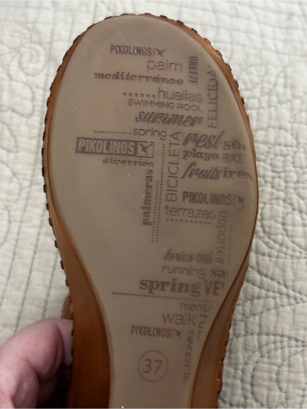 Pikolinos Margarita brown leather T Strap sandals - Picture 10 of 10